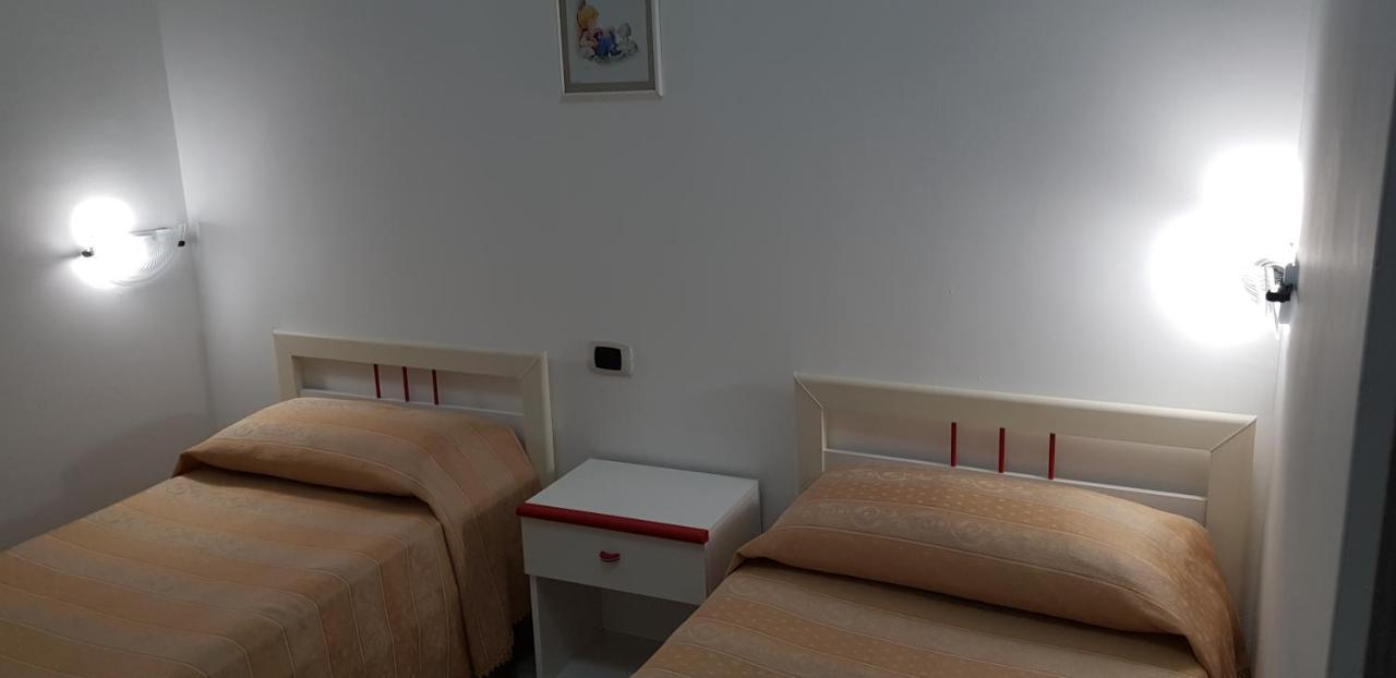 Holiday B&B Vico Del Gargano Zewnętrze zdjęcie