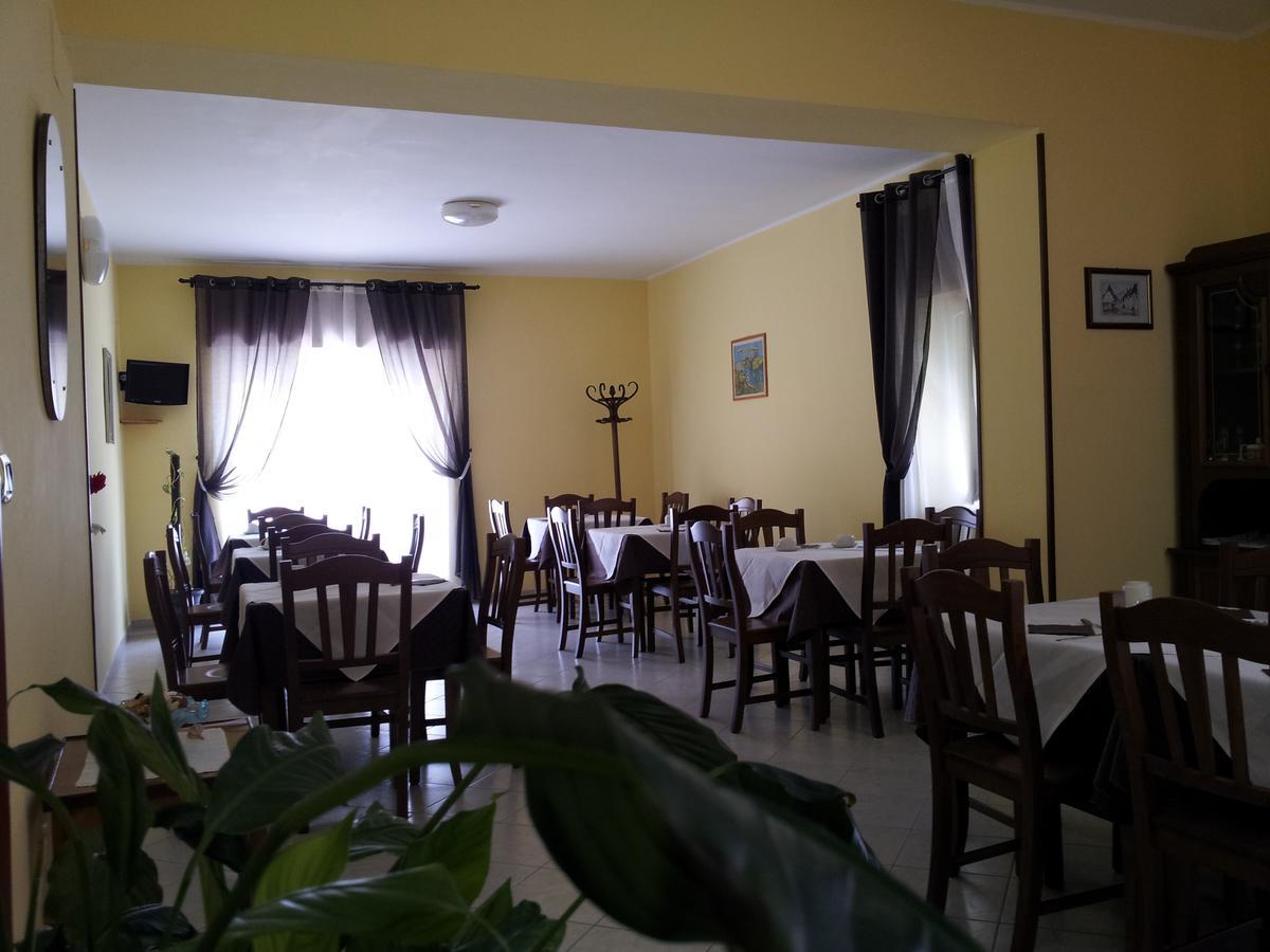 Holiday B&B Vico Del Gargano Zewnętrze zdjęcie