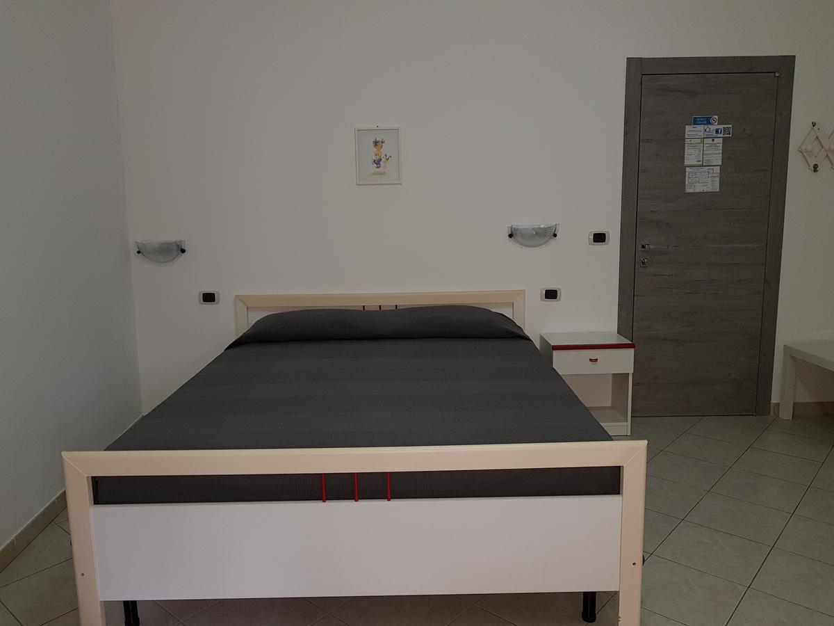 Holiday B&B Vico Del Gargano Zewnętrze zdjęcie