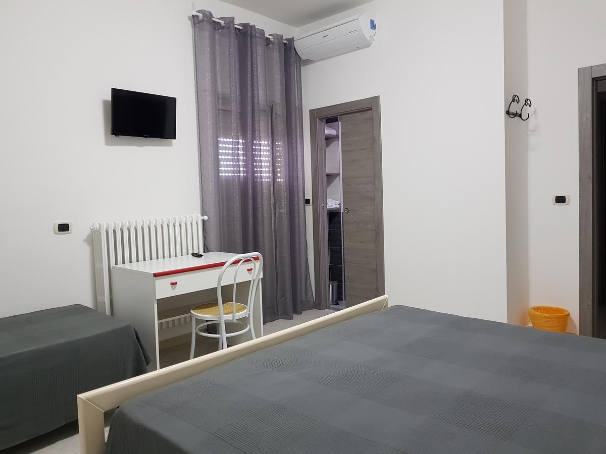 Holiday B&B Vico Del Gargano Zewnętrze zdjęcie