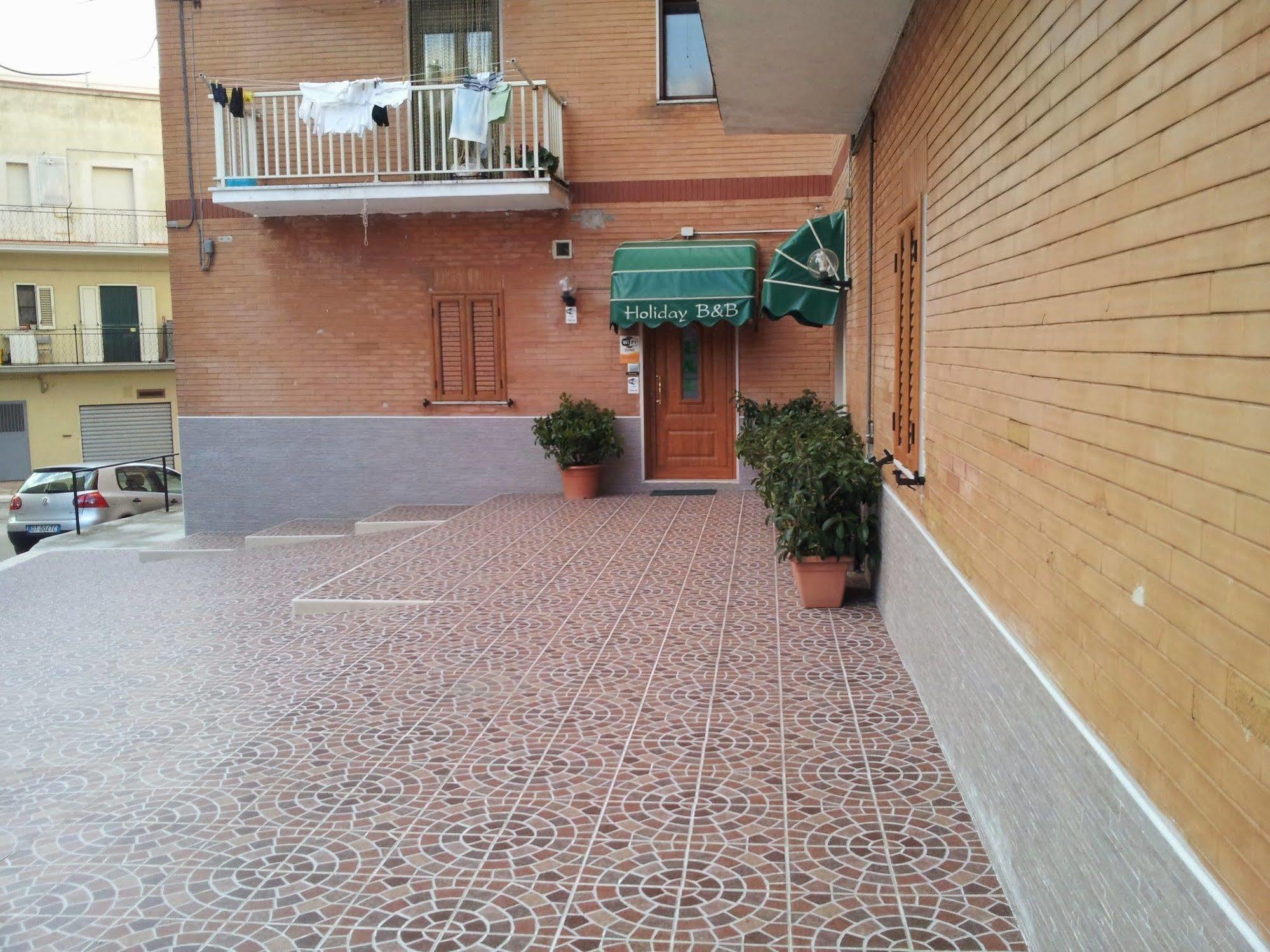 Holiday B&B Vico Del Gargano Zewnętrze zdjęcie