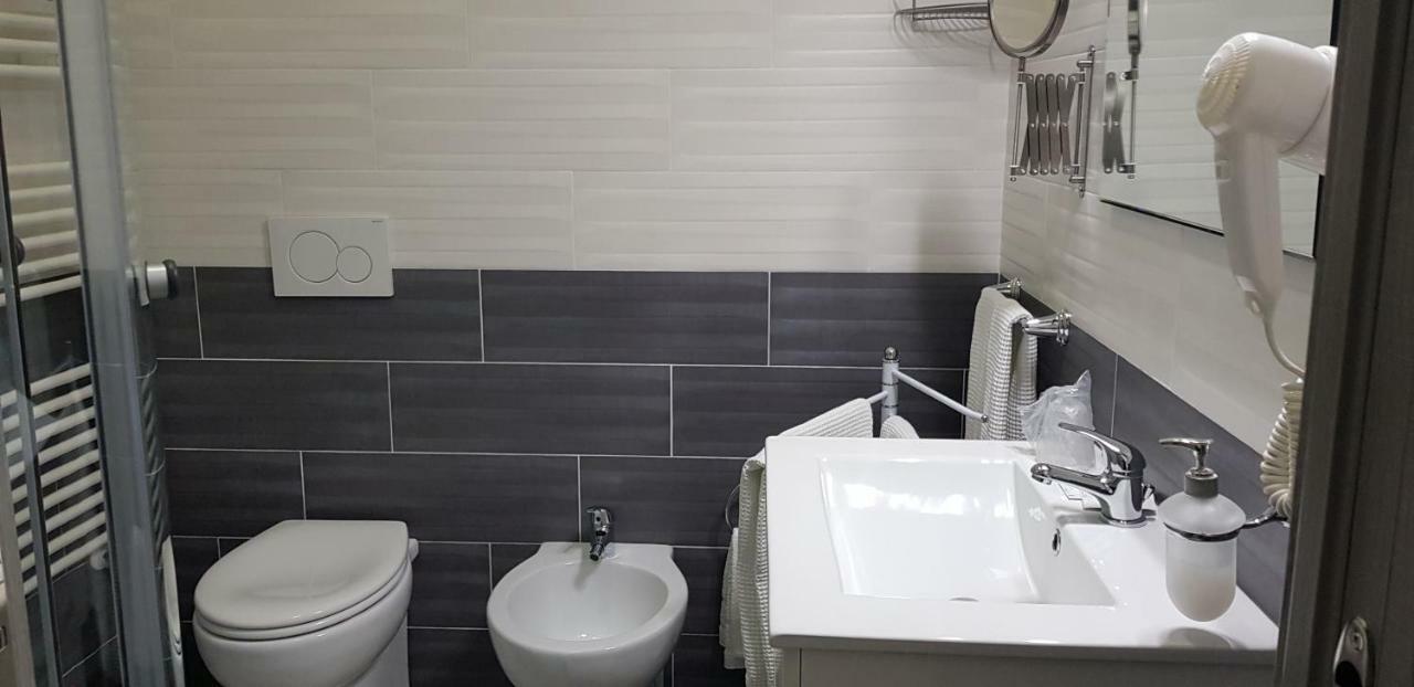 Holiday B&B Vico Del Gargano Zewnętrze zdjęcie