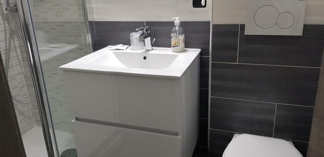 Holiday B&B Vico Del Gargano Zewnętrze zdjęcie